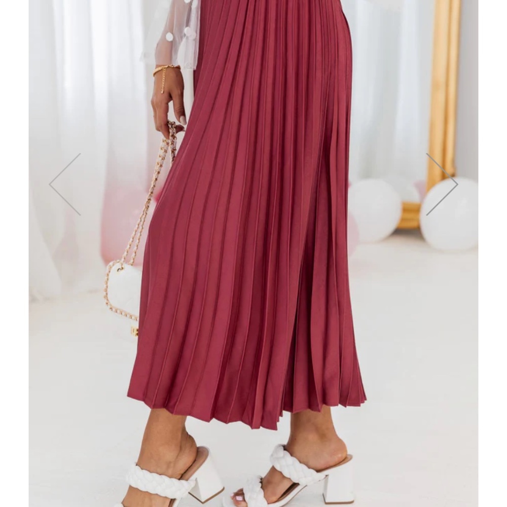 NWT Pleated Skirt-pink